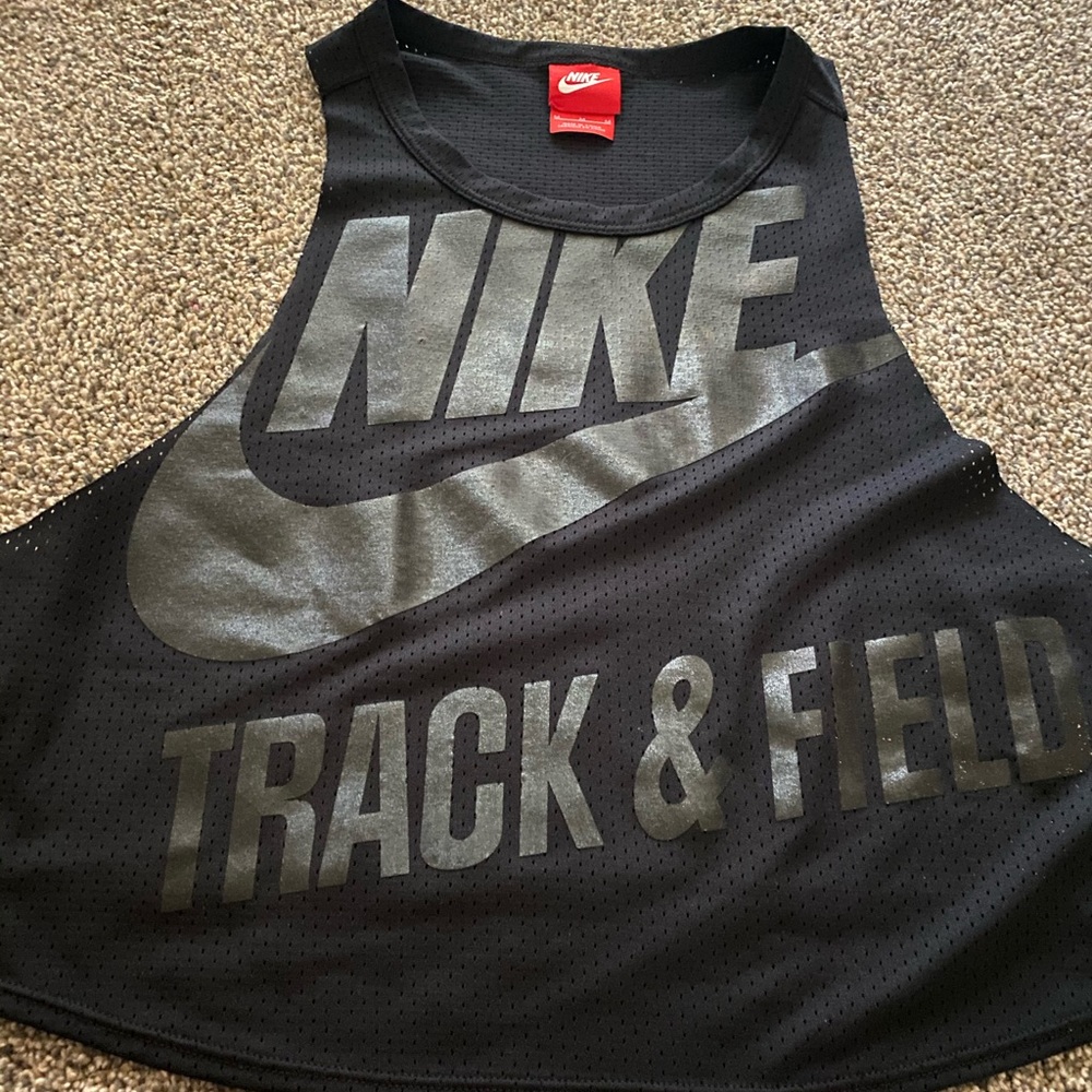 EUC Nike Tanks